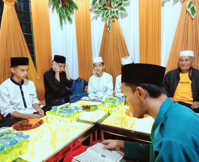 Tradisi Barazanji di Kalangan Masyarakat Bugis Makassar