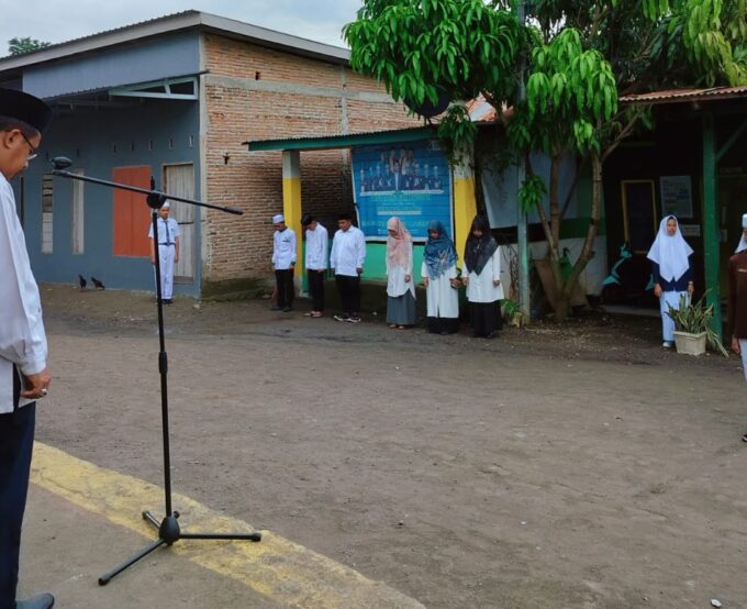 Upacara Bendera, Ketua Yayasan Tegas Sampaikan Ini