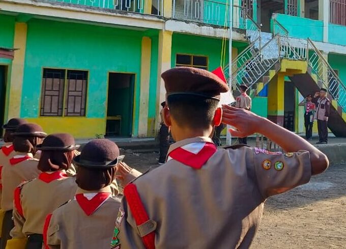 Pontren As'adiyah Galung Beru Gelar Upacara Hari Pramuka ke-64
