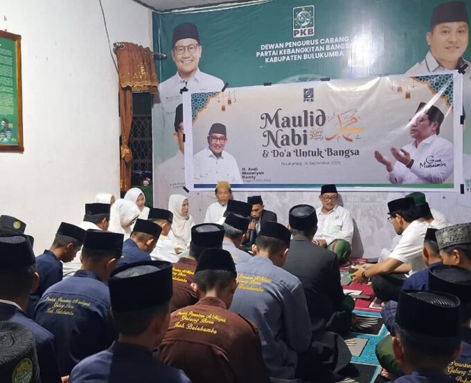 Santri As’adiyah Galung Beru Meriahkan Maulid Nabi di Kantor PKB Bulukumba