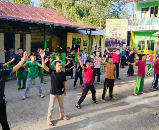 Senam Pagi, Ikhtiar As’adiyah Galung Beru Wujudkan Generasi Sehat