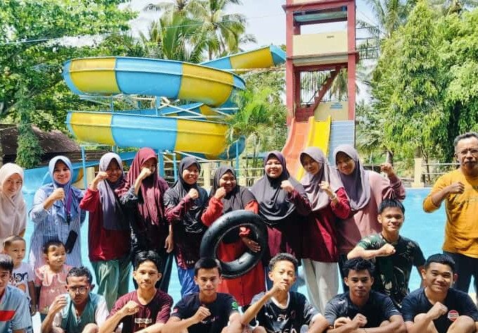 Kompak dan Ceria! Santri As’adiyah Galung Beru Nikmati Liburan di Erbol