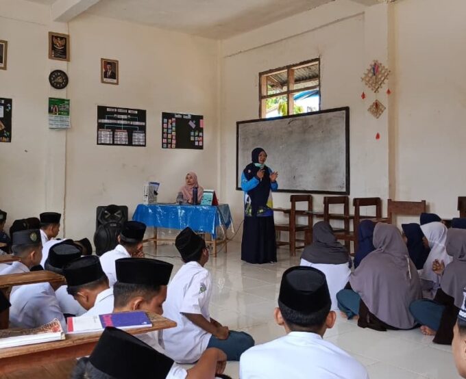Wujudkan Santri Sehat, As’adiyah Galung Beru Gandeng Puskesmas Gattarang