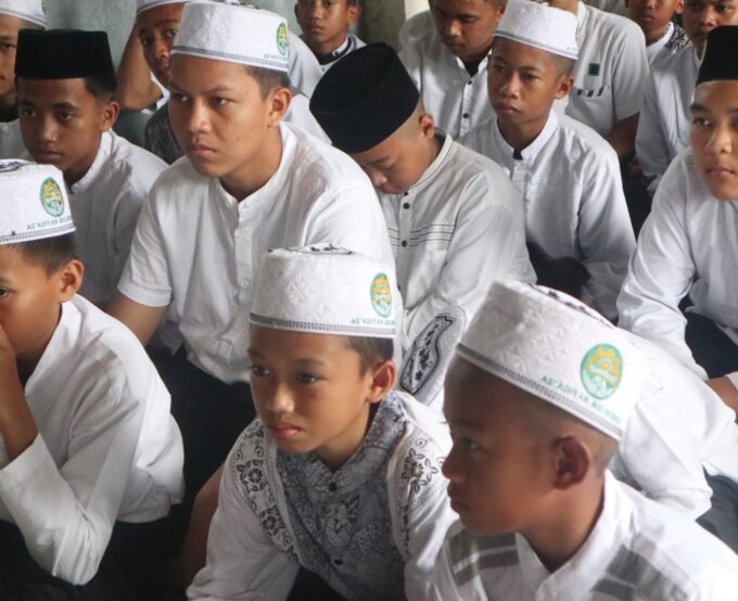 Sambut Hari Santri, As’adiyah Galung Beru Gelar Khataman Quran 30 Juz